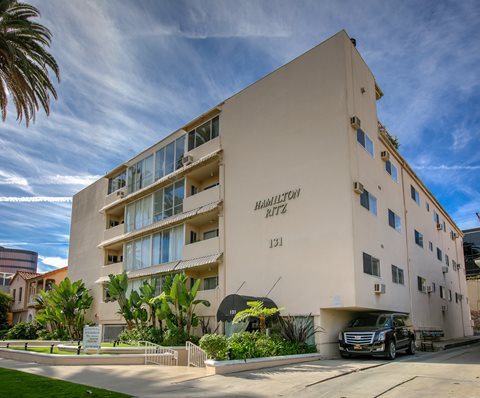 Apartment Building in Beverly Hills